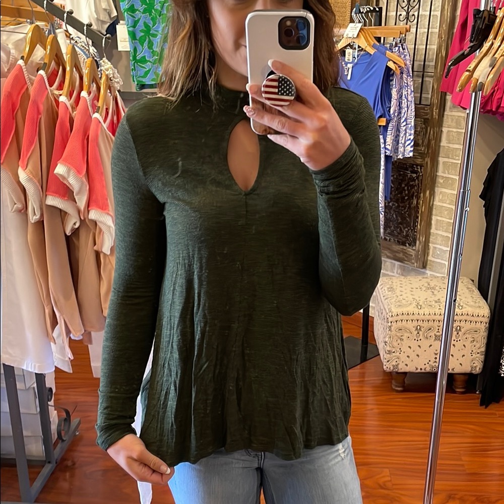 American Eagle Outfitters Green Long Sleeve Blouse